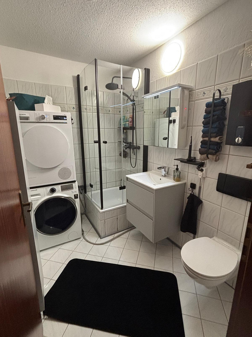 Großzügig geschnittene 2-Zimmerwohnung mit Süd-Balkon in zentraler Lage – Kölner Str. 60, 51399 Burscheid(Hilgen) – Vorschaubild 7
