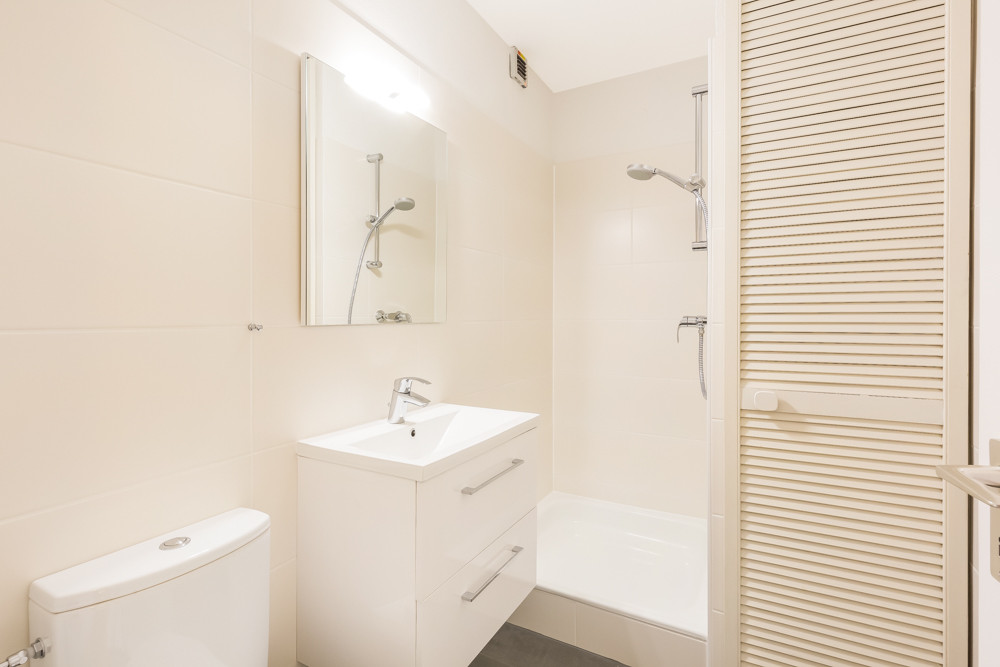 Blankenese: Moderne, ruhige 5 Zi EG/ST Whg inkl.2 Zi, Sauna, Duschbad im Souterrain – 22587 Hamburg-Blankenese(Blankenese) – Vorschaubild 4