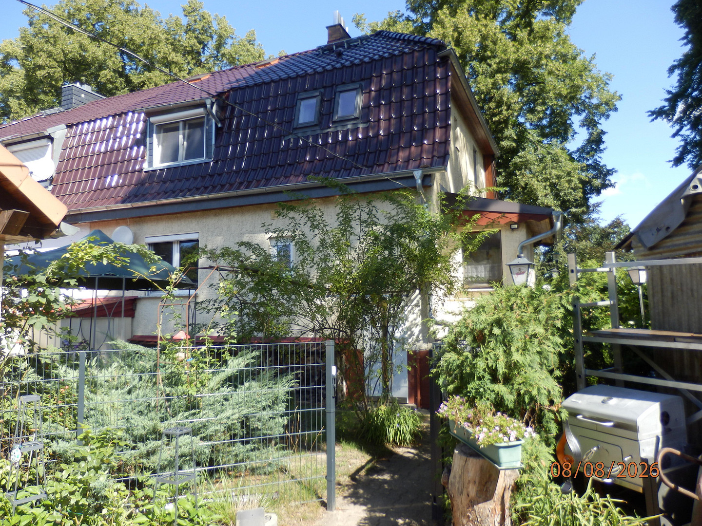 modernisierte Doppelhaushelfte mit zwei Wohnungen auf 403,50 qm Grundstück mit Garage – Bästleinsstraße 17, 16540 Hohen Neuendorf – Vorschaubild 2