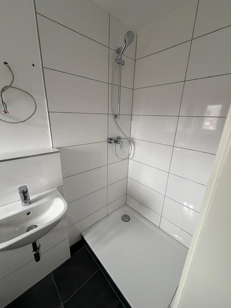 Kernsanierte Etagenwohnung, 1ZKB, Erstbezug – Petrusstr. 28, 66125 Saarbrücken(Herrensohr) – Vorschaubild 3