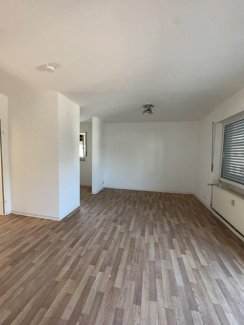 Wohnung - 2 ZKB mit Balkon ab sofort – Görlitzer Str. 3, 59557 Lippstadt – Vorschaubild 4