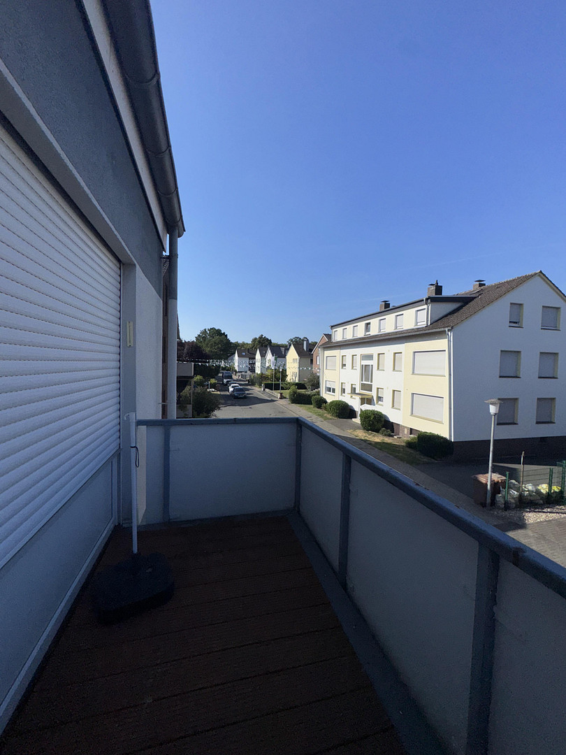 Wohnung - 2 ZKB mit Balkon ab sofort – Görlitzer Str. 3, 59557 Lippstadt – Vorschaubild 3