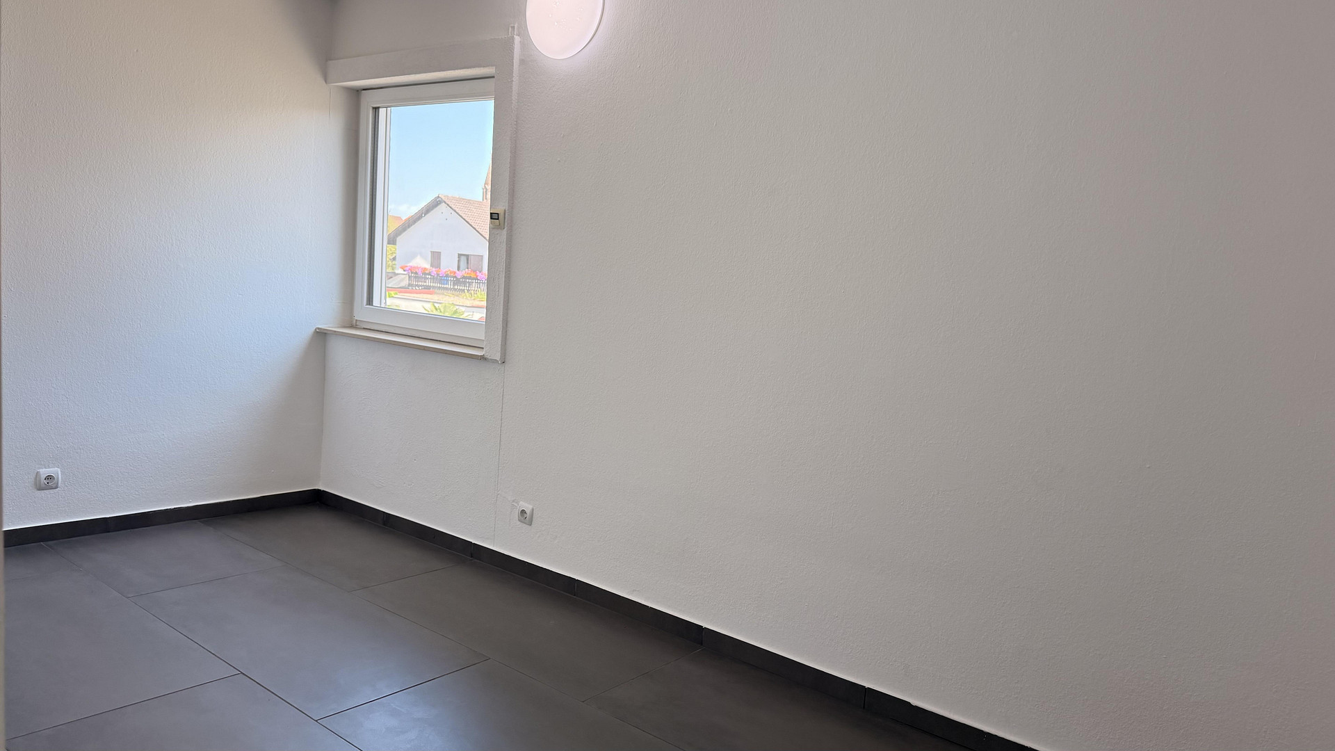 Provisionsfrei: Helle 3-Zimmer-Wohnung mit Loggia, Fußbodenheizung & Stellplatz in Hügelsheim – 76549 Hügelsheim – Vorschaubild 7