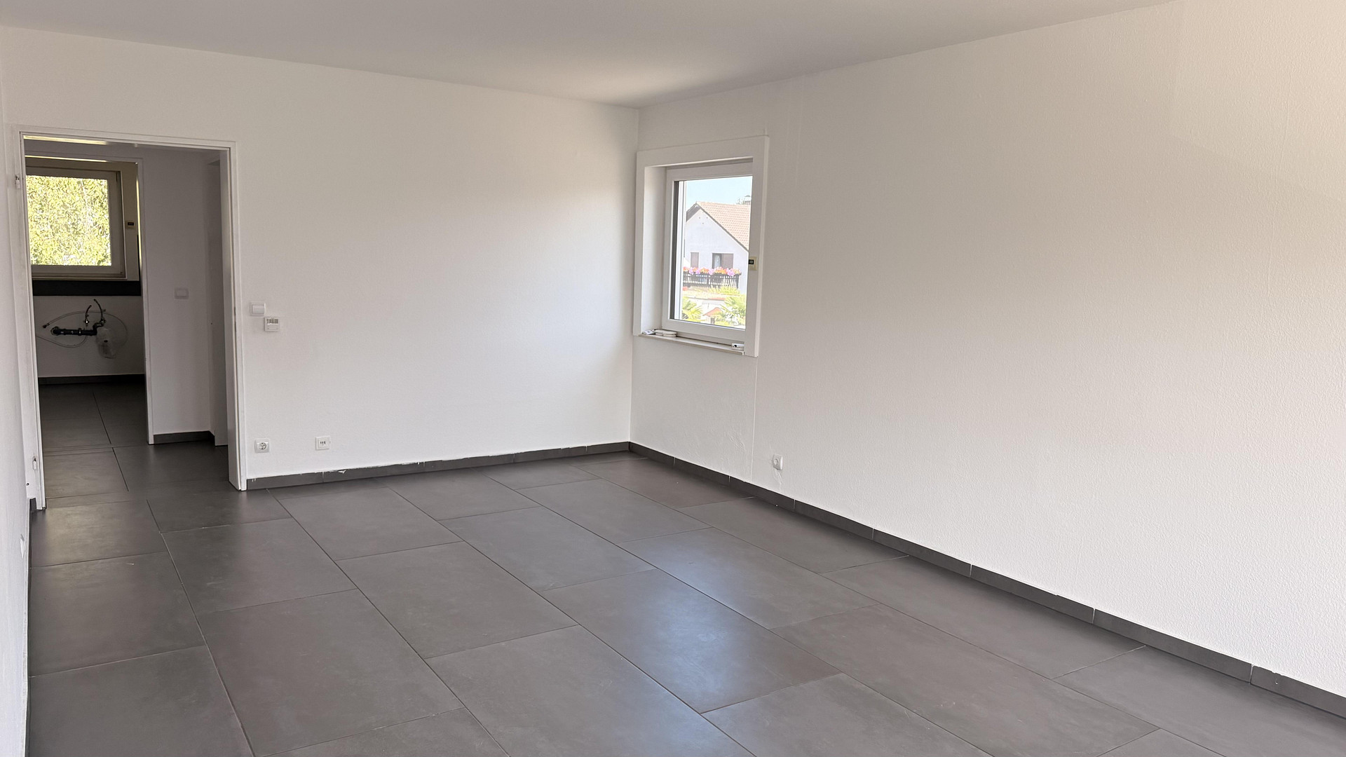Provisionsfrei: Helle 3-Zimmer-Wohnung mit Loggia, Fußbodenheizung & Stellplatz in Hügelsheim – 76549 Hügelsheim – Vorschaubild 2