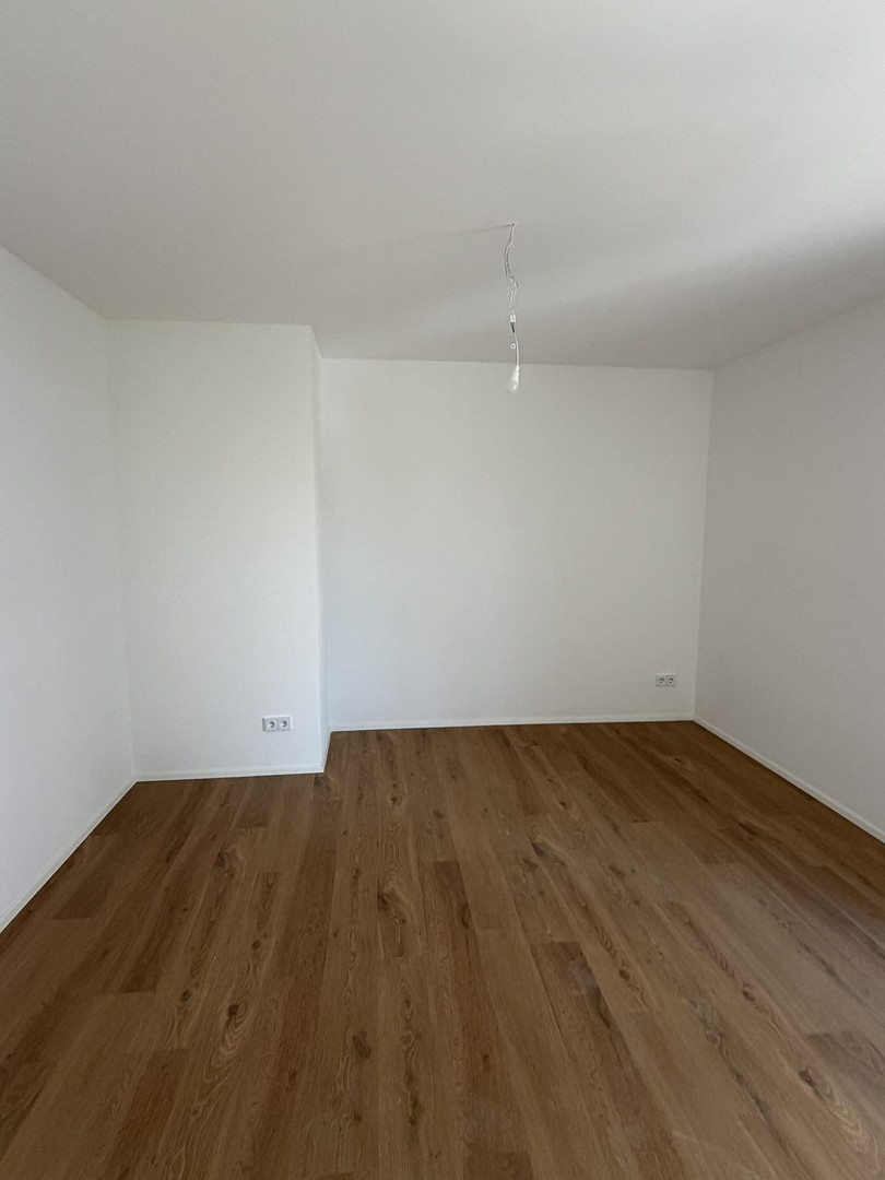 Erstbezug Kernsaniert | Helle 2-Zimmer Wohnung mit Balkon in München-Giesing – 81549 München(Obergiesing) – Vorschaubild 4