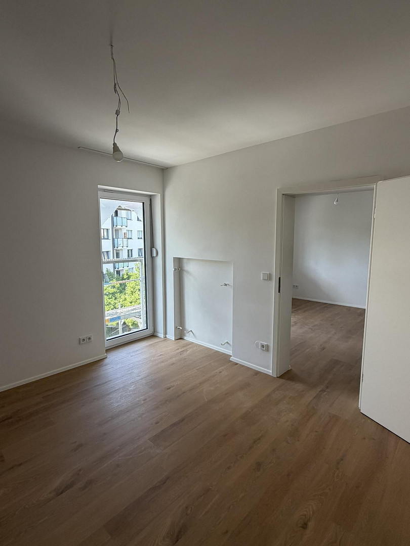 Erstbezug Kernsaniert | Helle 2-Zimmer Wohnung mit Balkon in München-Giesing – 81549 München(Obergiesing) – Vorschaubild 5