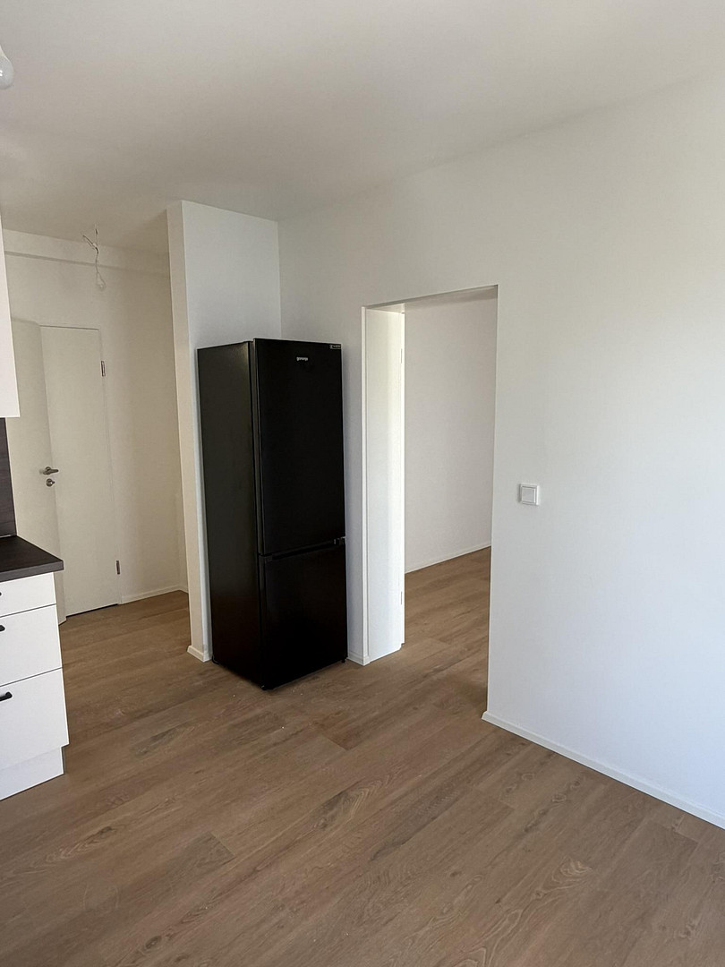 Erstbezug Kernsaniert | Helle 2-Zimmer Wohnung mit Balkon in München-Giesing – 81549 München(Obergiesing) – Vorschaubild 3
