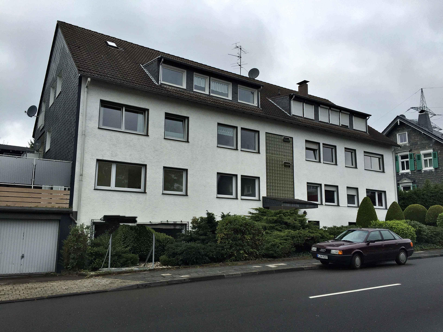Großzügige Wohnung mit ausgebauten Kellerräumen und Terrasse in Reinshagen – Reinshagener Str. 106, 42857 Remscheid – Vorschaubild 19