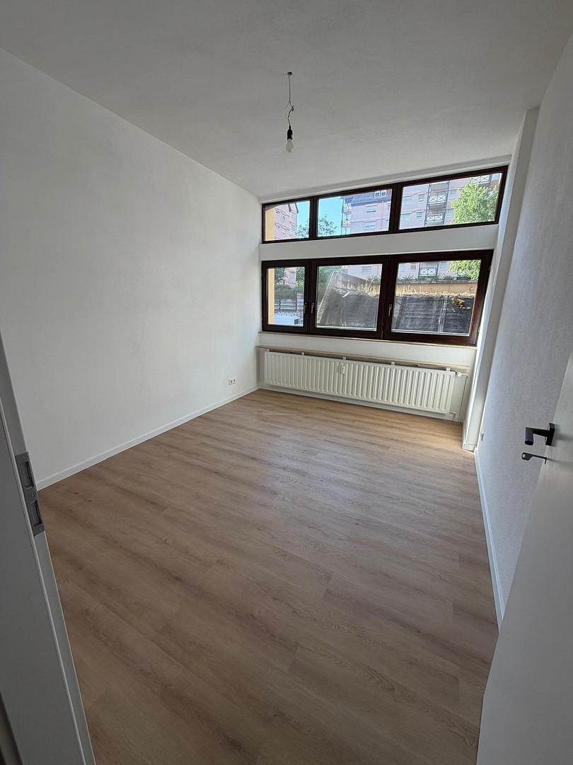 Erstbezug nach Kernsanierung! 5-Schlafzimmer-Wohnung in zentraler Lage von Pforzheim-Brötzingen – Westliche Karl-Friedrich-Straße 344, 75172 Pforzheim – Vorschaubild 6