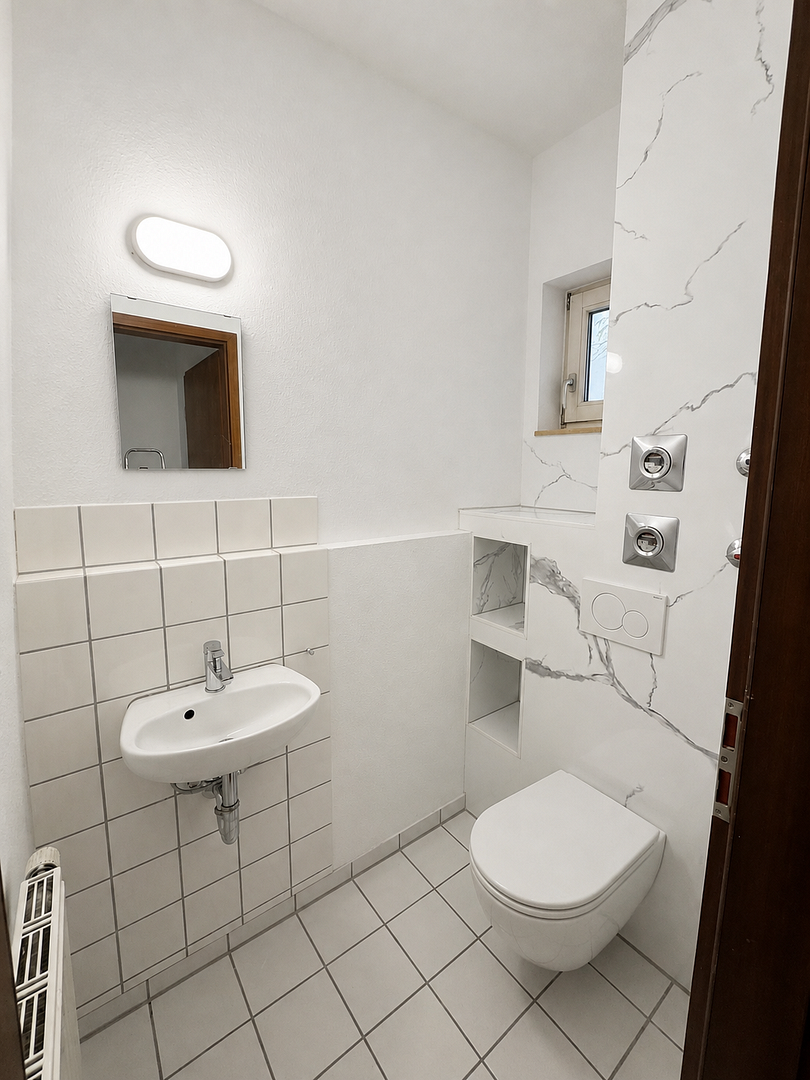 Erstbezug nach Renovierung: 3,5 Zimmer, große Terrasse, neue Küche & TG-Stellplatz – Badstr. 2, 72793 Pfullingen – Vorschaubild 8
