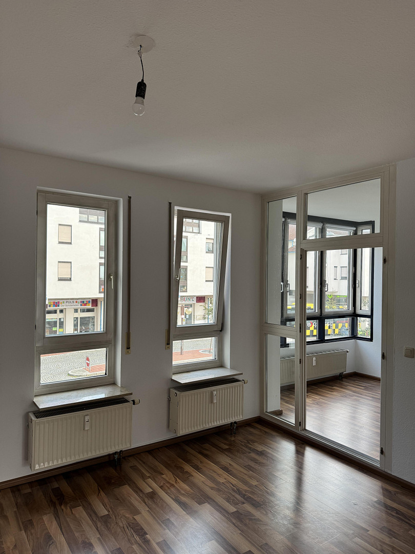 Erstbezug nach Renovierung: 3,5 Zimmer, große Terrasse, neue Küche & TG-Stellplatz – Badstr. 2, 72793 Pfullingen – Vorschaubild 3