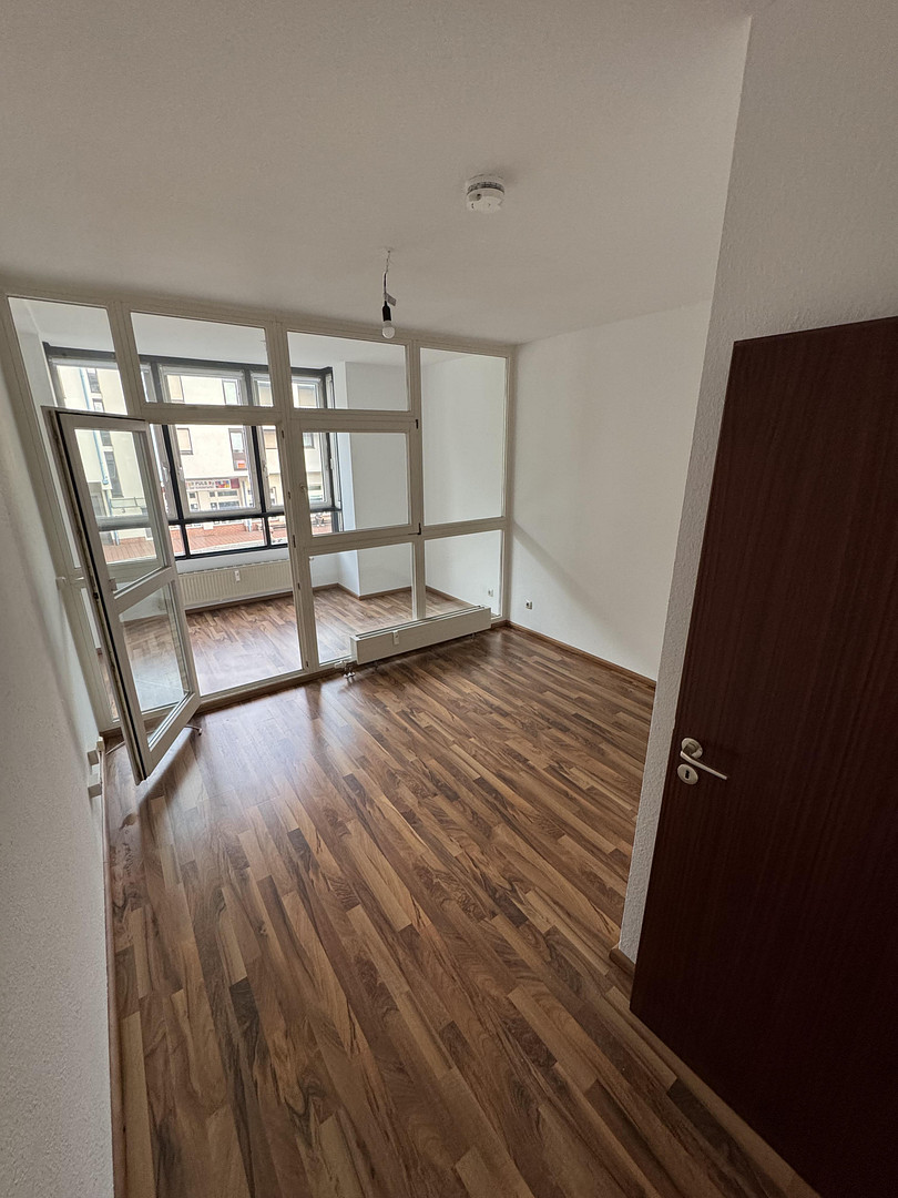 Erstbezug nach Renovierung: 3,5 Zimmer, große Terrasse, neue Küche & TG-Stellplatz – Badstr. 2, 72793 Pfullingen – Vorschaubild 14