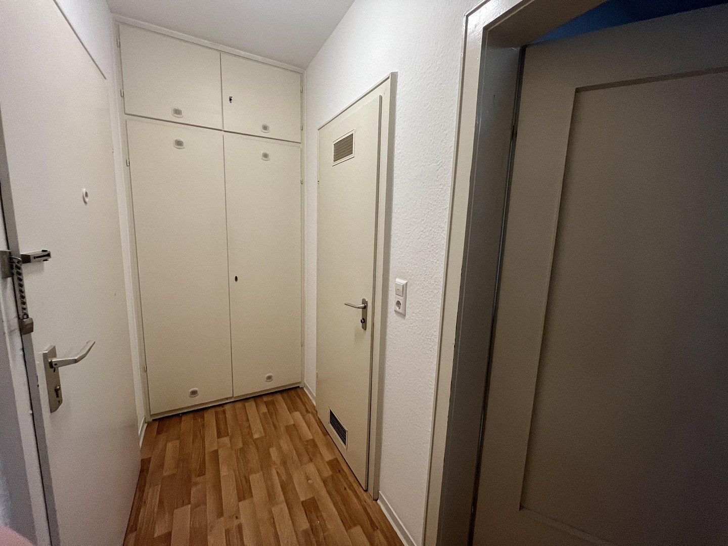 Helle 1-Zimmer-Wohnung mit optimaler Raumaufteilung in zentraler Lage von Karlsruhe – Graf-Rhena-Straße 24a, 76137 Karlsruhe(Südweststadt) – Vorschaubild 5