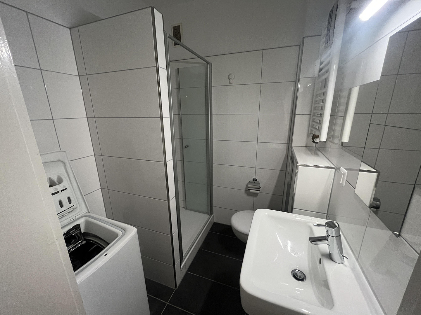 Helle 1-Zimmer-Wohnung mit optimaler Raumaufteilung in zentraler Lage von Karlsruhe – Graf-Rhena-Straße 24a, 76137 Karlsruhe(Südweststadt) – Vorschaubild 3