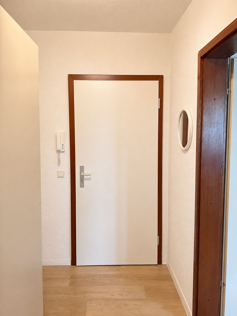 Helle 1-Zi. Wohnung mit großem Balkon gut vermietet und attraktiv gelegen in Großburgwedel – Pappelweg 9a, 90938 Burgwedel(Großburgwedel) – Vorschaubild 8