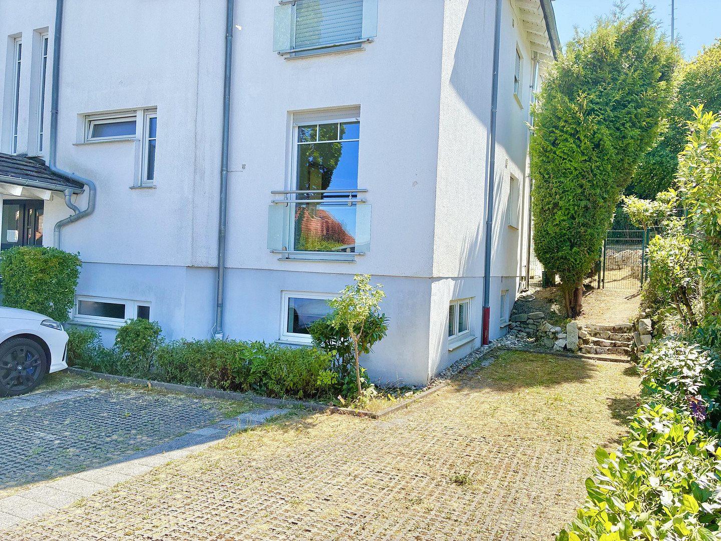 Neu renovierte EG-Wohnung mit Garten, Terrasse und Stellplatz in Neu-Anspach – 61267 Neu-Anspach – Vorschaubild 4