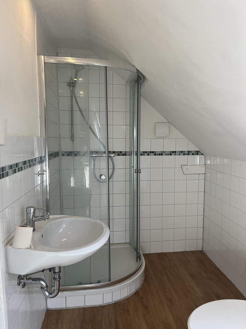 Einfamilienhaus, Saniert in 2016, sofort einziehen, provisionsfrei – 21129 Hamburg(Finkenwerder) – Vorschaubild 3