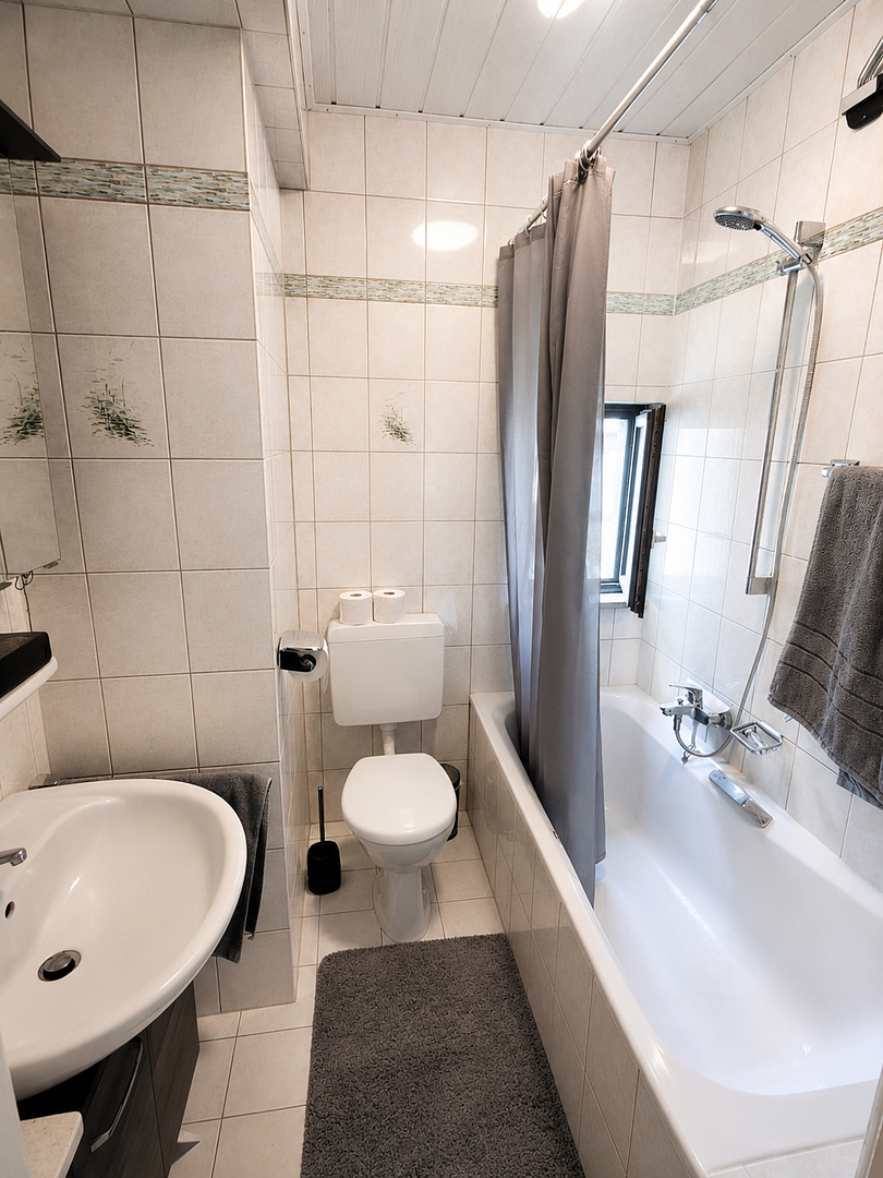 4-Zimmer-Wohnung in zentraler Lage von Bingen –  inkl. Einbauküche – Kaufhausgasse 4, 55411 Bingen am Rhein – Vorschaubild 7