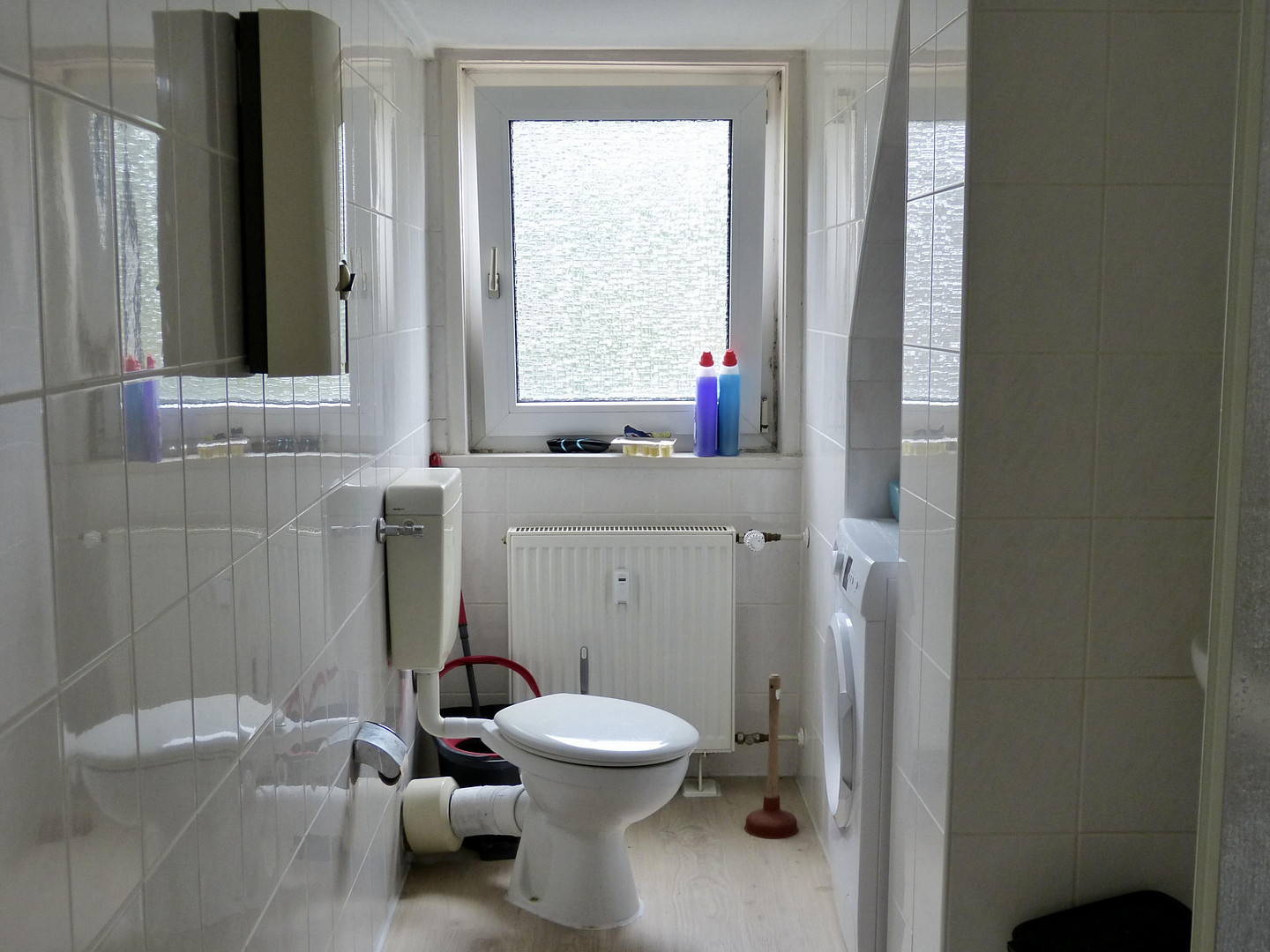 Helle Dachgeschosswohnung mit Einbauküche – perfekt für Paare, Singles oder WG – Birkenweg 13, 27576 Bremerhaven(Klushof) – Vorschaubild 8