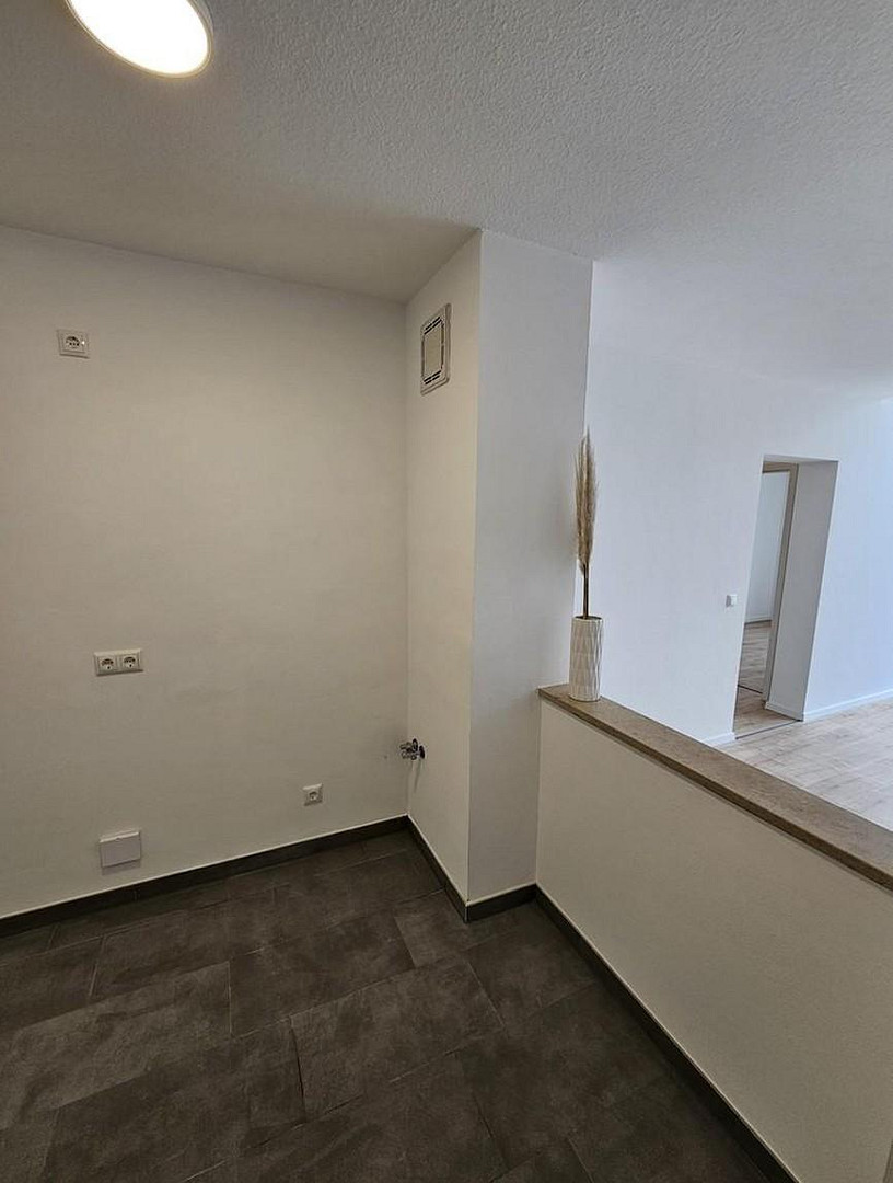 Schöne 2-Zimmer Wohnung in begehrter Lage von Fürth-Burgfarrnbach – Rosmarinweg 3, 90768 Fürth(Burgfarrnbach) – Vorschaubild 4