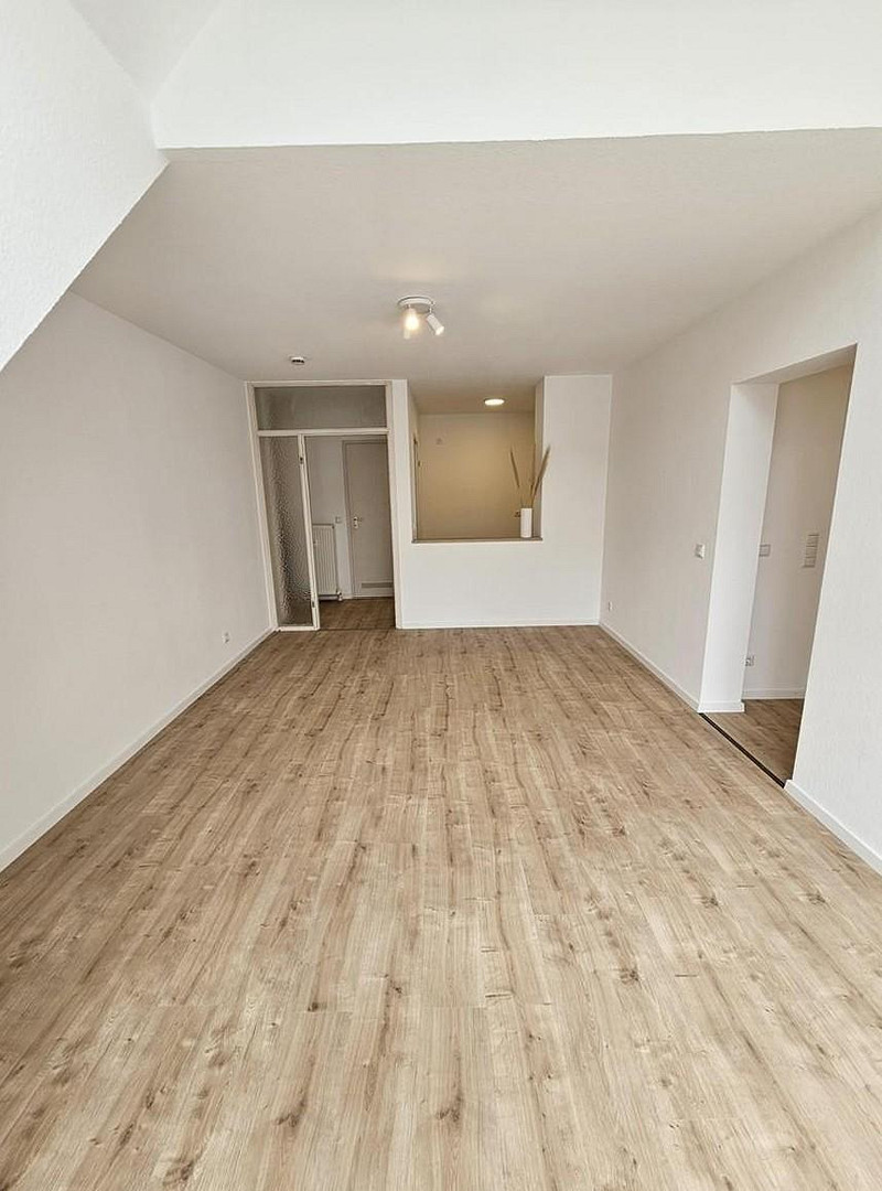 Schöne 2-Zimmer Wohnung in begehrter Lage von Fürth-Burgfarrnbach – Rosmarinweg 3, 90768 Fürth(Burgfarrnbach) – Vorschaubild 3