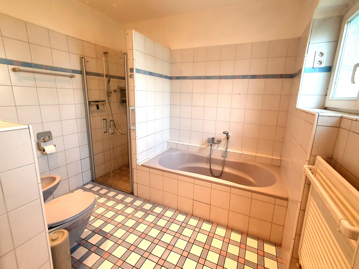 Charmante Villa auf großzügigem, teilbarem Grundstück, alter Baumbestand und unverbaubarer Höhenlage – 56077 Koblenz – Vorschaubild 24