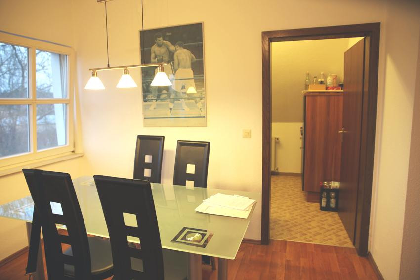 2-Zi.-DG-Wohnung mit Blick auf die Burg – Josef-Umdasch-Str. 11, 74933 Neidenstein – Vorschaubild 2