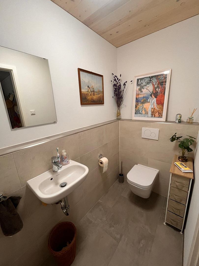 Energiesparend und gesund Wohnen: Neues Holzmassiv-Reihenhaus mit 6 Zimmern in Obermenzing – Bauseweinallee 58f, 81247 München(Obermenzing) – Vorschaubild 8