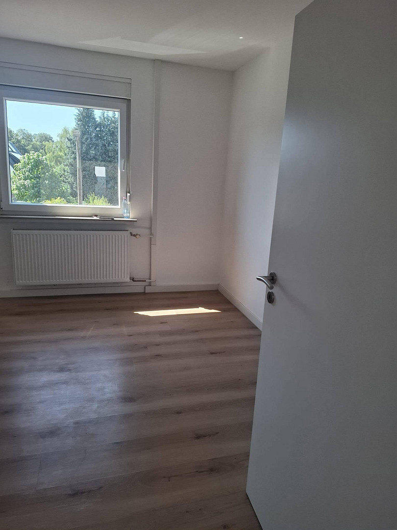 Maisonette-Wohnung, 5ZK2B, Balkon + Dachterrasse, ruhige Wohnlage von Bielefeld-Senne – Antilopenweg 12, 33659 Bielefeld – Vorschaubild 9