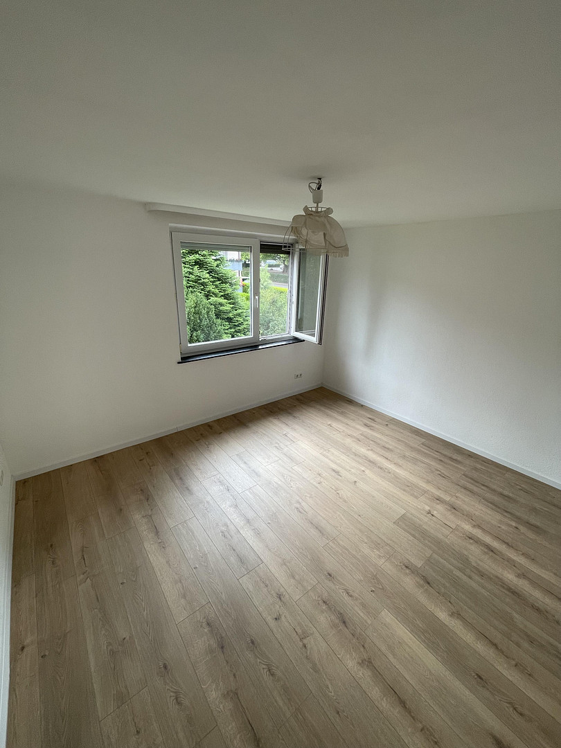 Exklusive 2-Zimmer-Wohnung mit Balkon und Stellplatz in Backnang – Berliner Ring, 9 – Vorschaubild 4