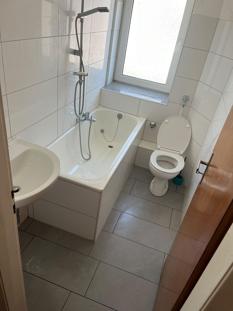 Großzügiges Wohnen in Bochum-Gerthe – Ideal für Familien – Gerther Straße 8, 44805 Bochum(Gerthe) – Vorschaubild 3