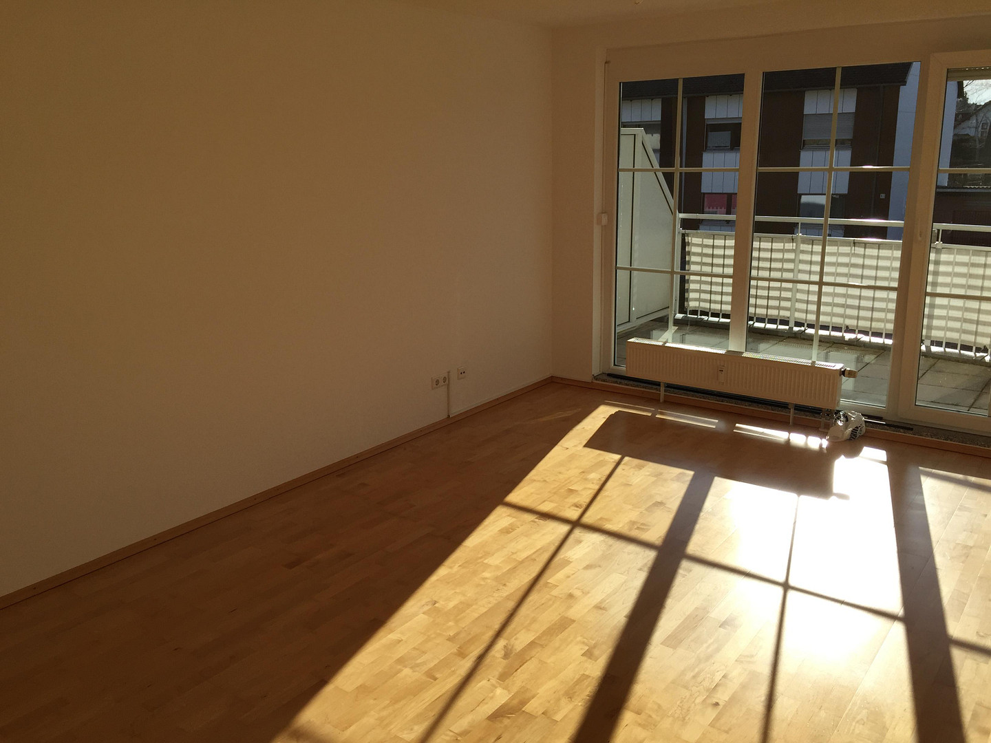 Moderne 3-Zimmer Wohnung mit Balkon, EBK und Garage – Lagerstraße 6B, 82178 Puchheim-Bahnhof – Vorschaubild 5
