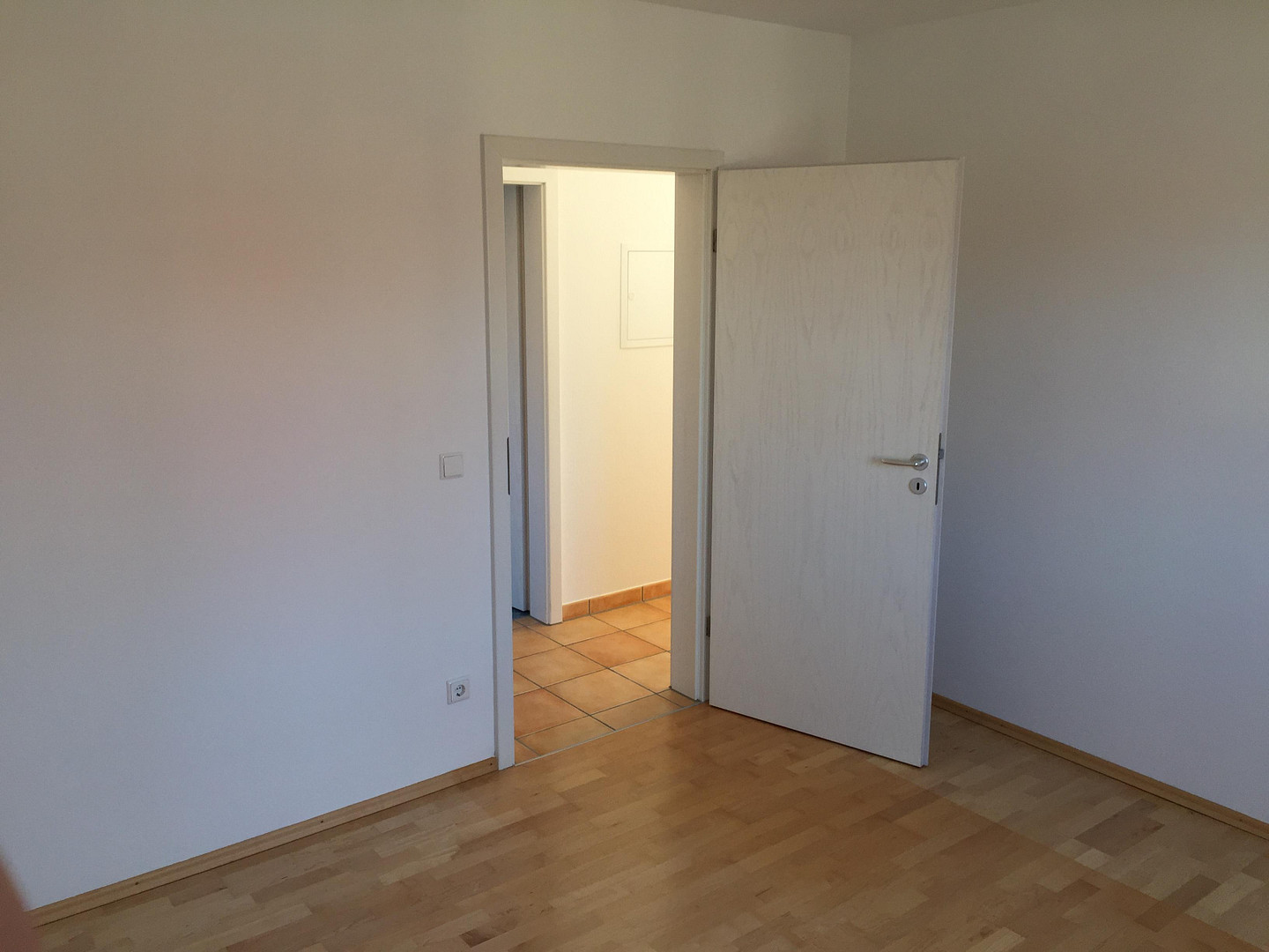 Moderne 3-Zimmer Wohnung mit Balkon, EBK und Garage – Lagerstraße 6B, 82178 Puchheim-Bahnhof – Vorschaubild 17