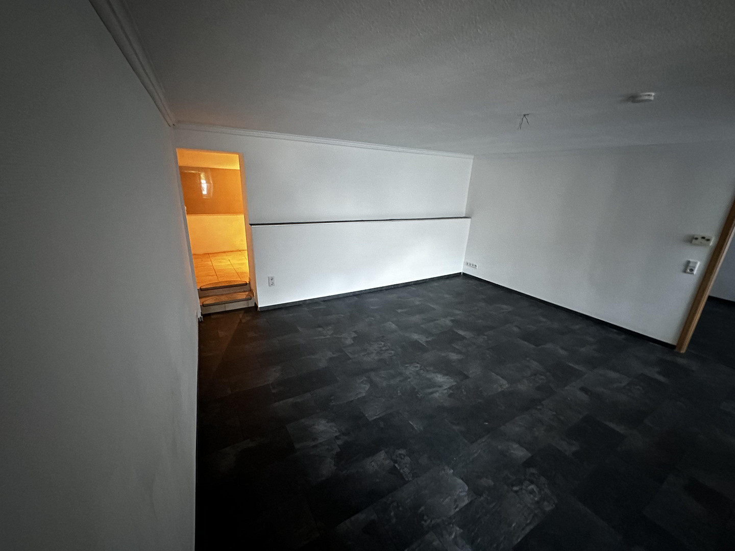 Schöne 2 Zimmer Wohnung mit Küche im Erdgeschoss – Remscheiderstraße 88A, 42369 Wuppertal(Ronsdorf) – Vorschaubild 4