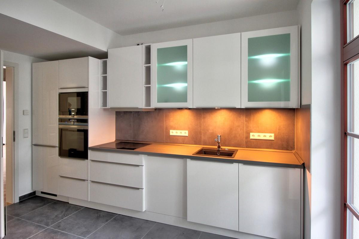 Neu sanierte 2-Zimmer-Wohnung mit Luxus-Einbauküche und Balkon – Weißestraße 11, 4299 Leipzig(Stötteritz) – Vorschaubild 2
