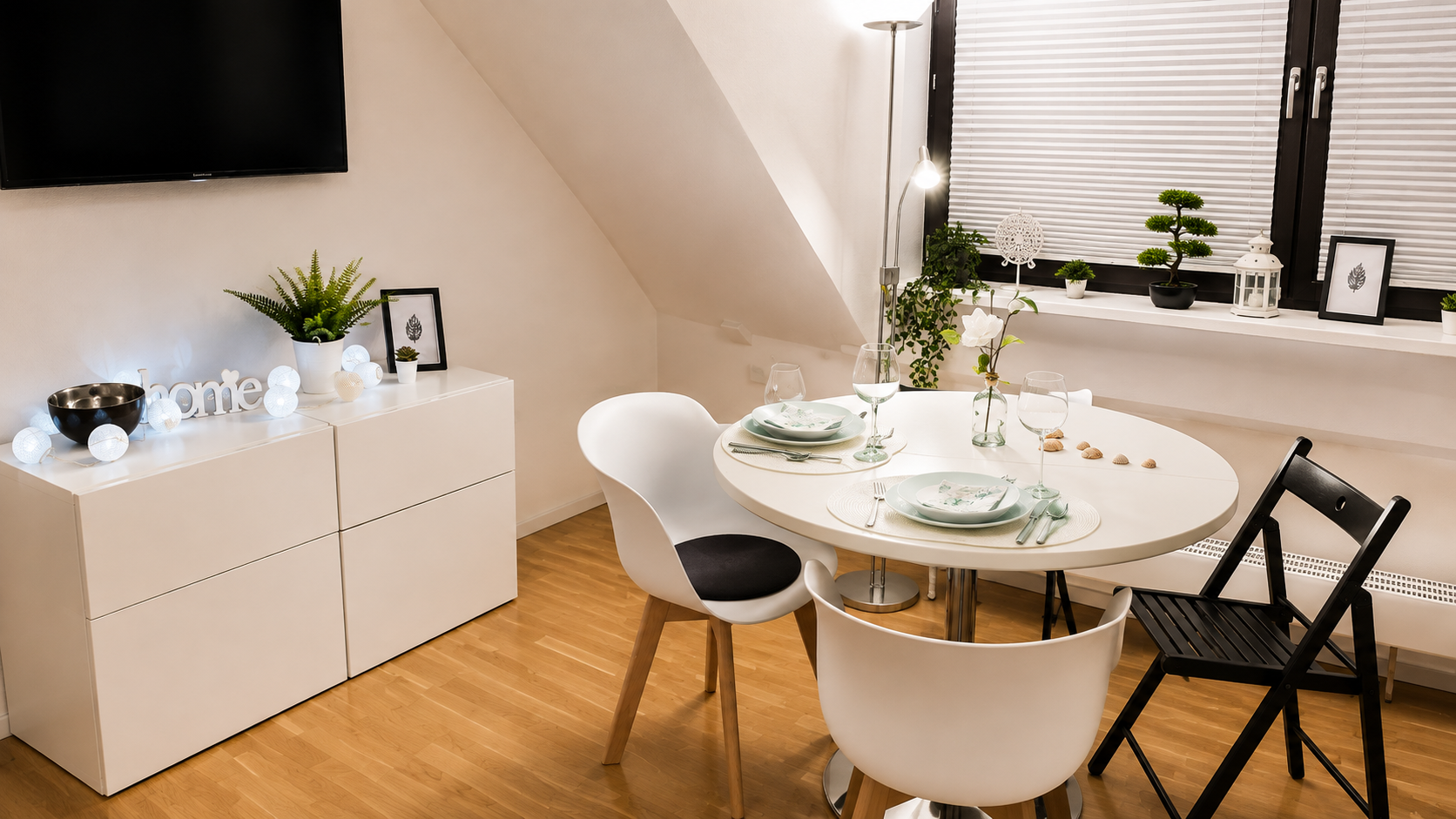 Helle möblierte 1-Zimmer-Dachgeschosswohnung in München-Trudering – Wachtelweg, 81827 München(Trudering) – Vorschaubild 8