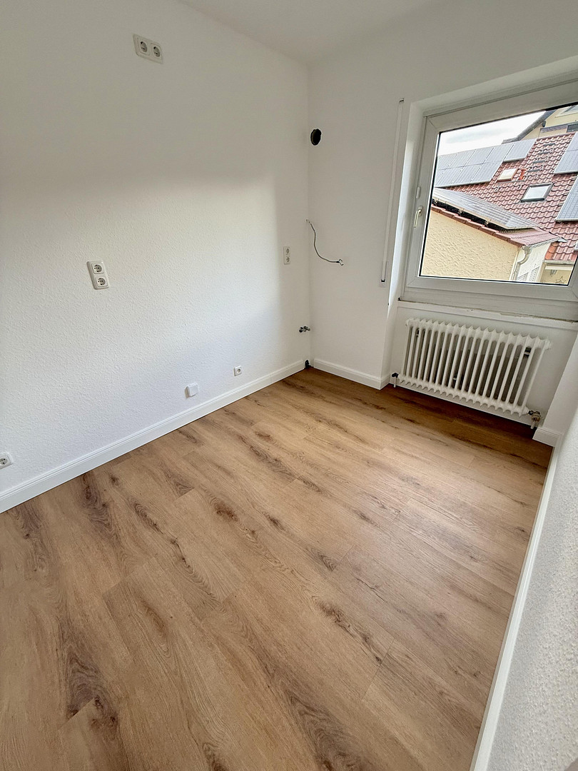Helle, frisch sanierte 3-Zimmerwohnung mit großem Balkon und Blick ins Grüne – 65205 Wiesbaden(Nordenstadt) – Vorschaubild 9