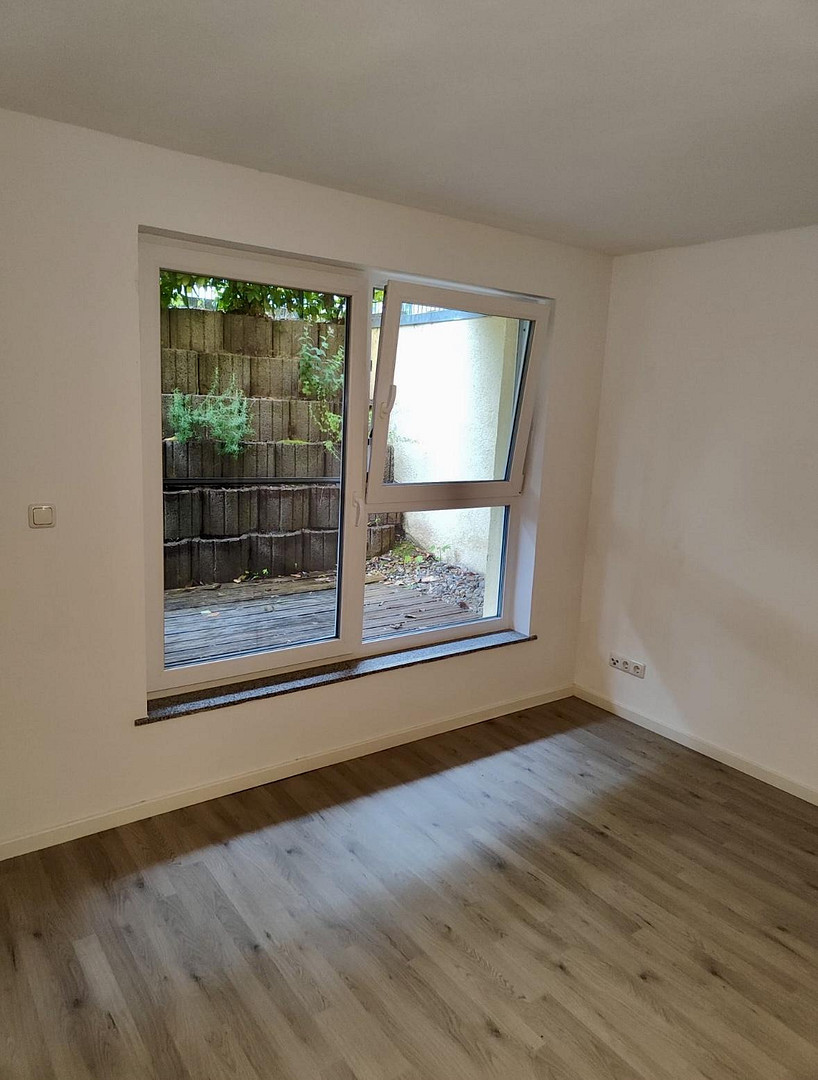 1 Zimmer mit EBK und kleiner Terrasse Nähe Uni und Hauptbahnhof – 55122 Mainz – Vorschaubild 3
