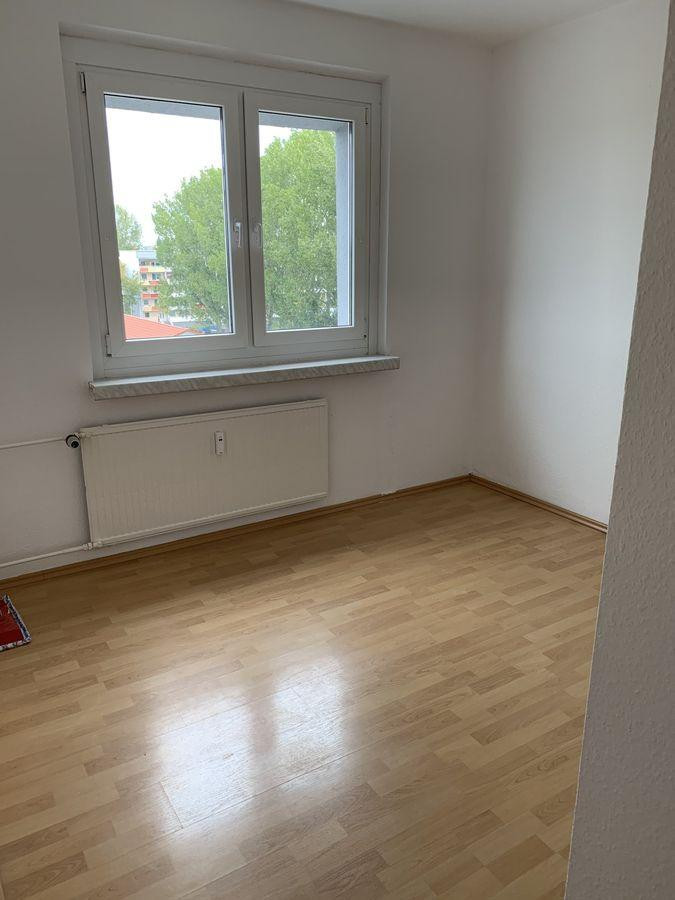 Ruhige wärmegedämmte 2-Raumwohnung zu vermieten – Olvenstedter Scheid 51, 39130 Magdeburg Neu Olvenstedt(Olvenstedt) – Vorschaubild 3