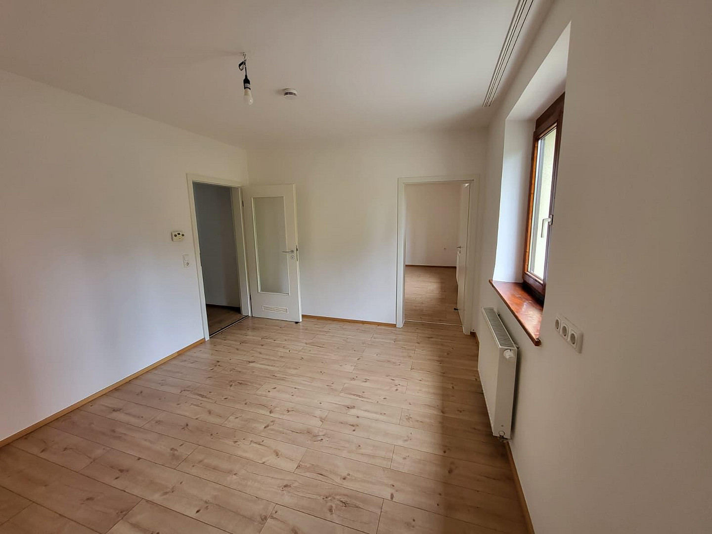 Renovierte 2-Zimmer-Wohnung in Augsburg-Lechhausen – Ernst-Moritz-Arndt-Straße 23-25, 86167 Augsburg(Lechhausen) – Vorschaubild 8