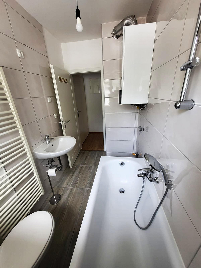 Renovierte 2-Zimmer-Wohnung in Augsburg-Lechhausen – Ernst-Moritz-Arndt-Straße 23-25, 86167 Augsburg(Lechhausen) – Vorschaubild 3