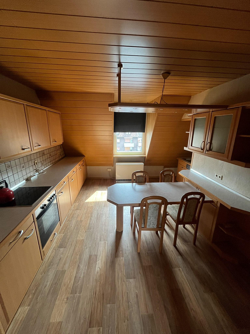 Großzügige 4 Zimmer Wohnung in attraktiver Lage am Dortmunder Hafen