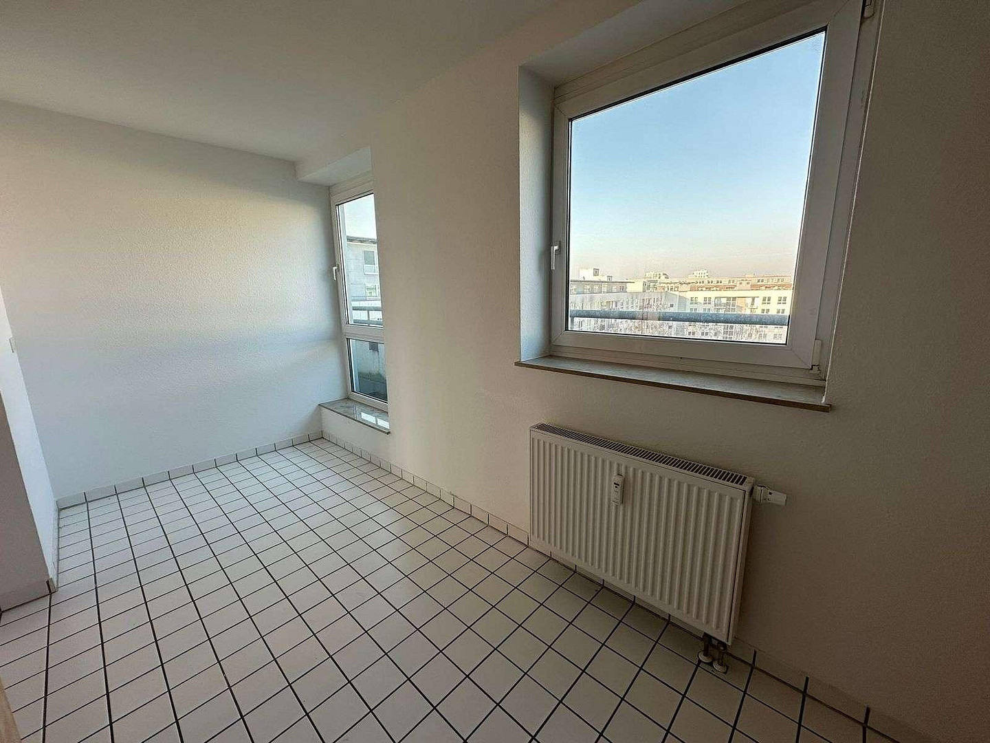 2-Zimmer-Wohnung mit direktem Havelblick vom Balkon inkl. Tiefgaragenstellplatz & Keller – An der Havelspitze 17, 13587 Hakenfelde – Vorschaubild 6