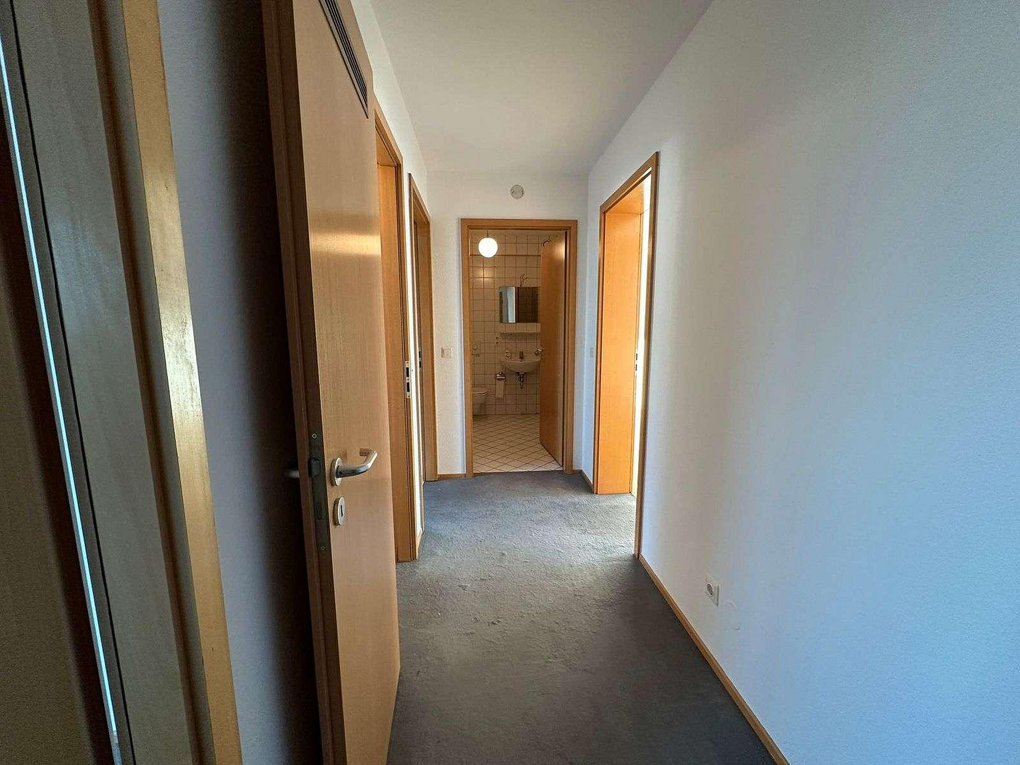 2-Zimmer-Wohnung mit direktem Havelblick vom Balkon inkl. Tiefgaragenstellplatz & Keller – An der Havelspitze 17, 13587 Hakenfelde – Vorschaubild 13