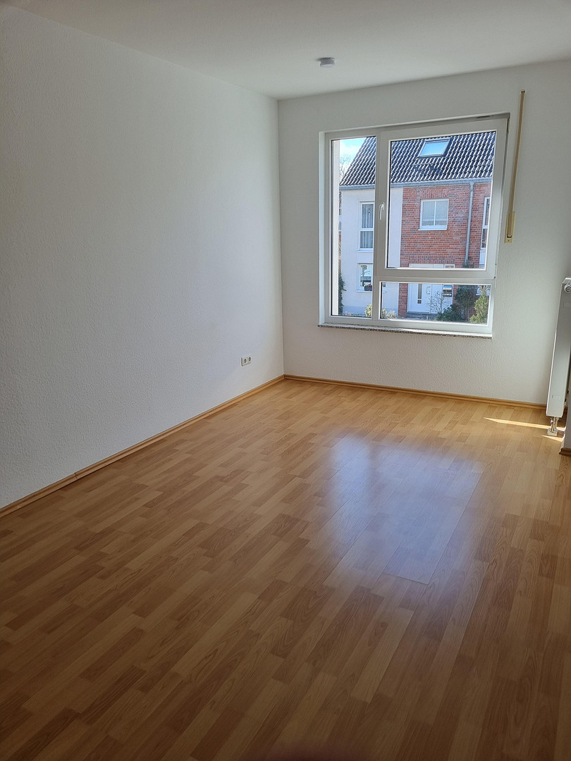 Schönes, ruhig gelegenes Reihenmittelhaus (Energiekl. B), 4 Zi, 2 Bäder, Garage, 200m zur U-Bahn – Hans-Vilz-Weg 5, 40489 Düsseldorf-Wittlaer(Wittlaer) – Vorschaubild 5