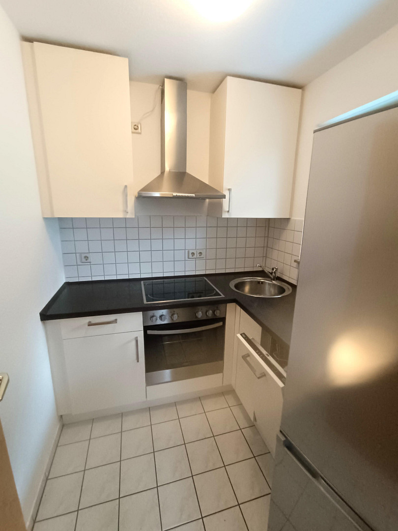 Dresden-Cotta – prov.frei, ruhige, mod. 1 Zi.-Whg. mit Balkon, sep. Küche mit Einbauten u. TG Stpl. – Sachsdorfer Str. 15, 1157 Dresden(Cotta) – Vorschaubild 8