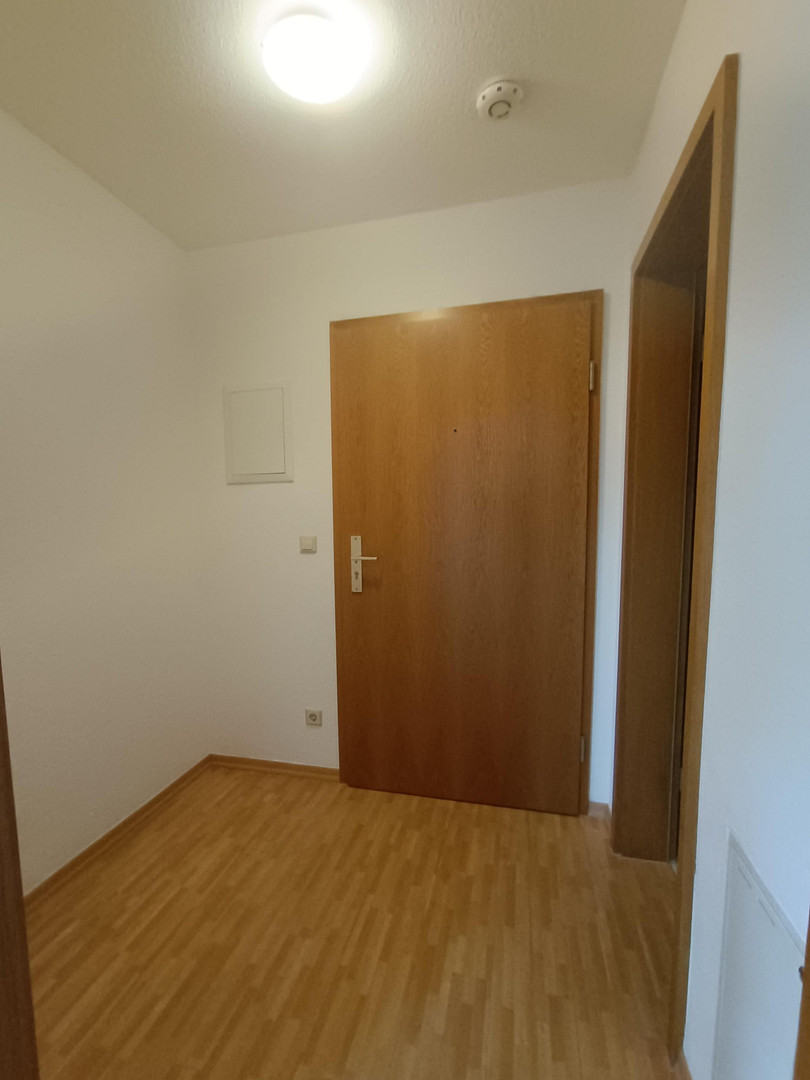 Dresden-Cotta – prov.frei, ruhige, mod. 1 Zi.-Whg. mit Balkon, sep. Küche mit Einbauten u. TG Stpl. – Sachsdorfer Str. 15, 1157 Dresden(Cotta) – Vorschaubild 12