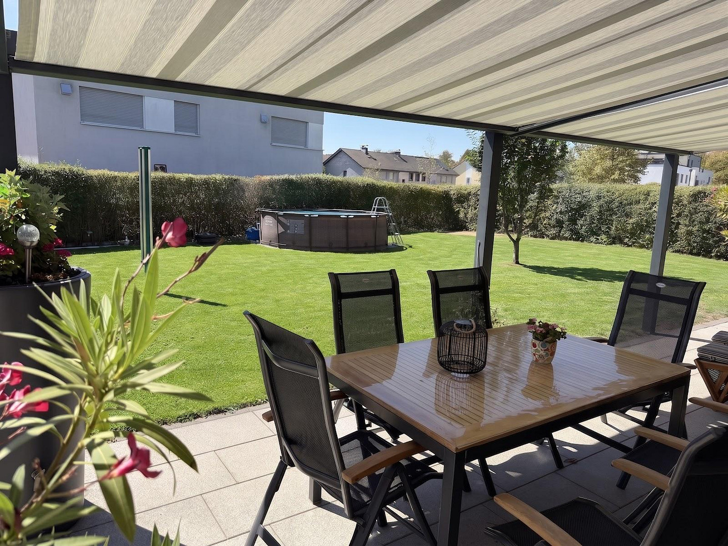 Modernes Massivhaus in ruhiger Neubausiedlung: Südausrichtung, Terrassendach, Sauna & 9m-Garage – 46049 Oberhausen(Alstaden) – Vorschaubild 28