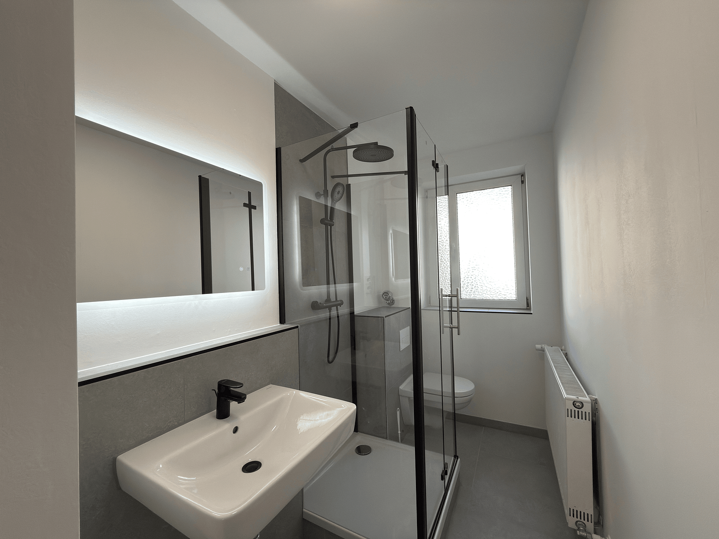 Modernisierte 2-Zimmer Wohnung mit Balkon im begehrten Rheingauviertel Wiesbaden – 65195 Wiesbaden – Vorschaubild 2