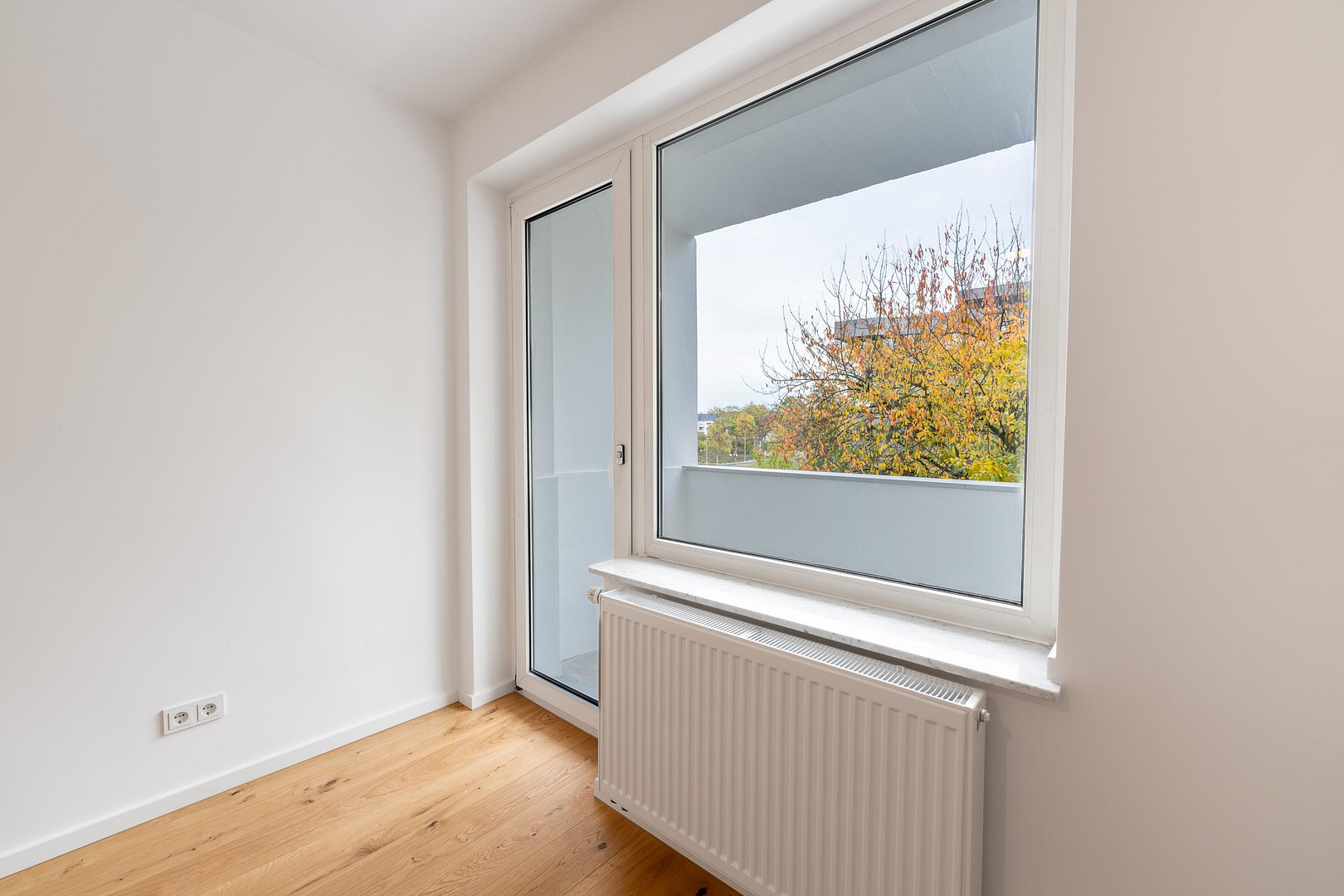 Kernsaniert und provisionsfrei: 3 Zimmer mit Balkon und Aufzug – Yorckstraße 1a, 40477 Düsseldorf(Derendorf) – Vorschaubild 3